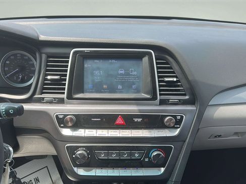 Used 2019 Hyundai Sonata ECO FWD image 10