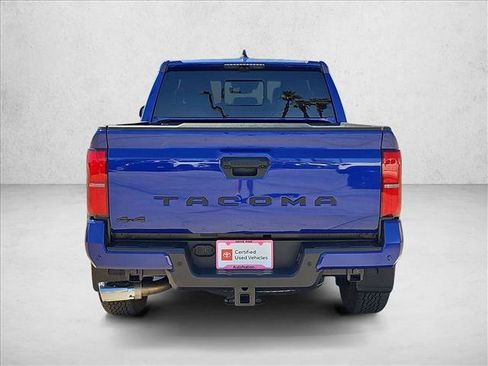 Certified 2025 Toyota Tacoma TRD Off-Road w/ TRD Off Road Premium Package AWD/4WD image 7