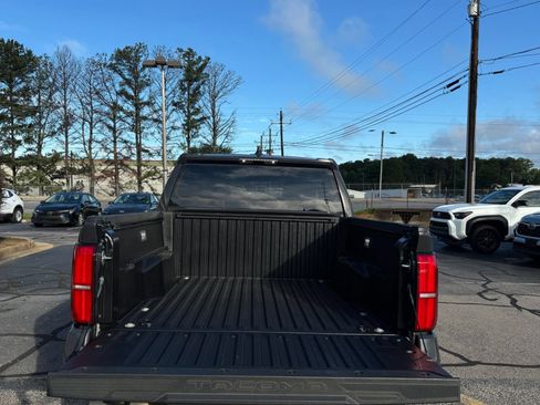 Used 2024 Toyota Tacoma TRD Off-Road AWD/4WD image 30