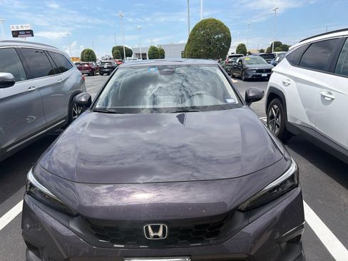 Used 2024 Honda Civic EX-L image 2