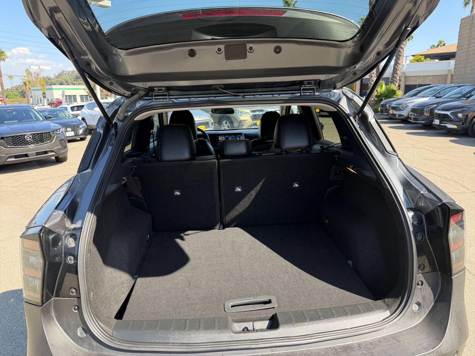 Used 2026 Nissan Kicks SR FWD image 29