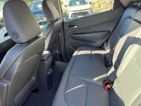 Used 2017 Chevrolet Bolt Premier w/ Driver Confidence II Package image 12