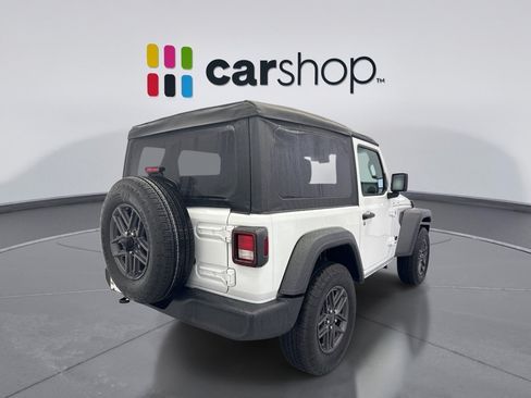 Used 2025 Jeep Wrangler Sport AWD/4WD image 5