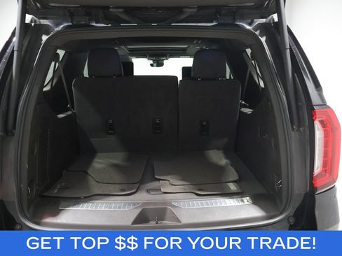 Used 2024 GMC Yukon XL Denali w/ Denali Reserve Package AWD/4WD image 5