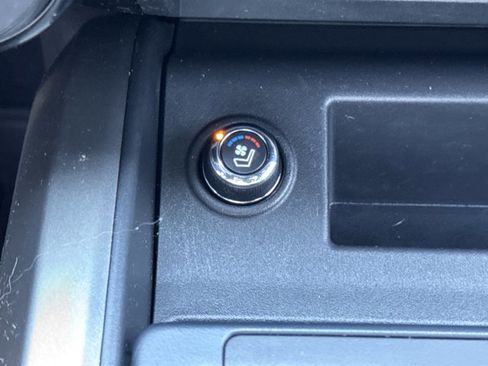 Used 2021 Nissan Titan Platinum Reserve w/ Moonroof Package AWD/4WD image 20