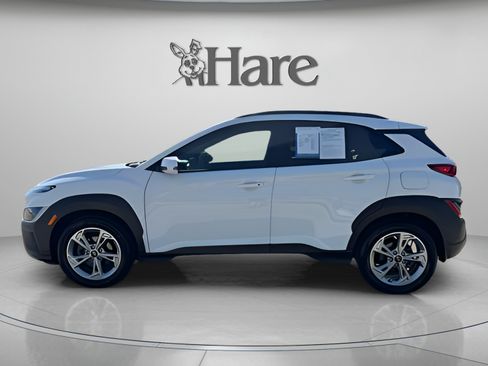 Used 2023 Hyundai Kona SEL FWD image 2