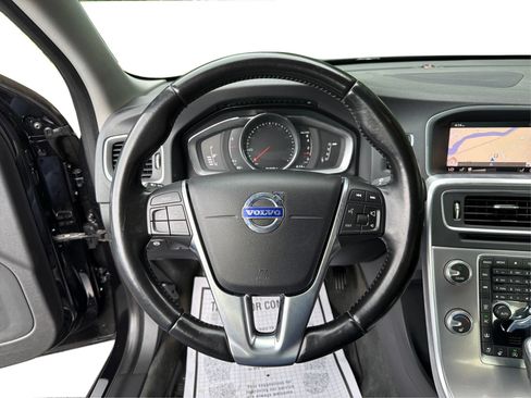 Used 2018 Volvo S60 T5 Inscription FWD image 20