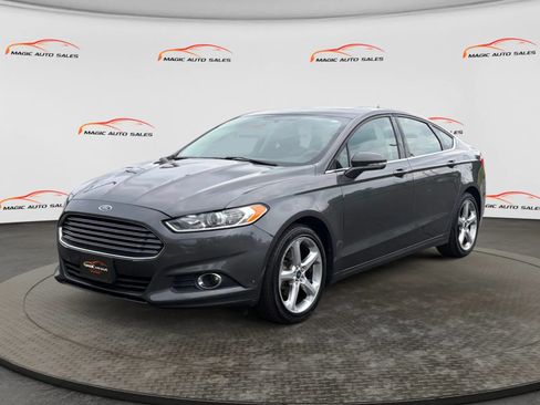 Used 2016 Ford Fusion SE AWD/4WD image 1
