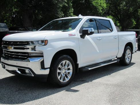 Used 2021 Chevrolet Silverado 1500 LTZ AWD/4WD image 3