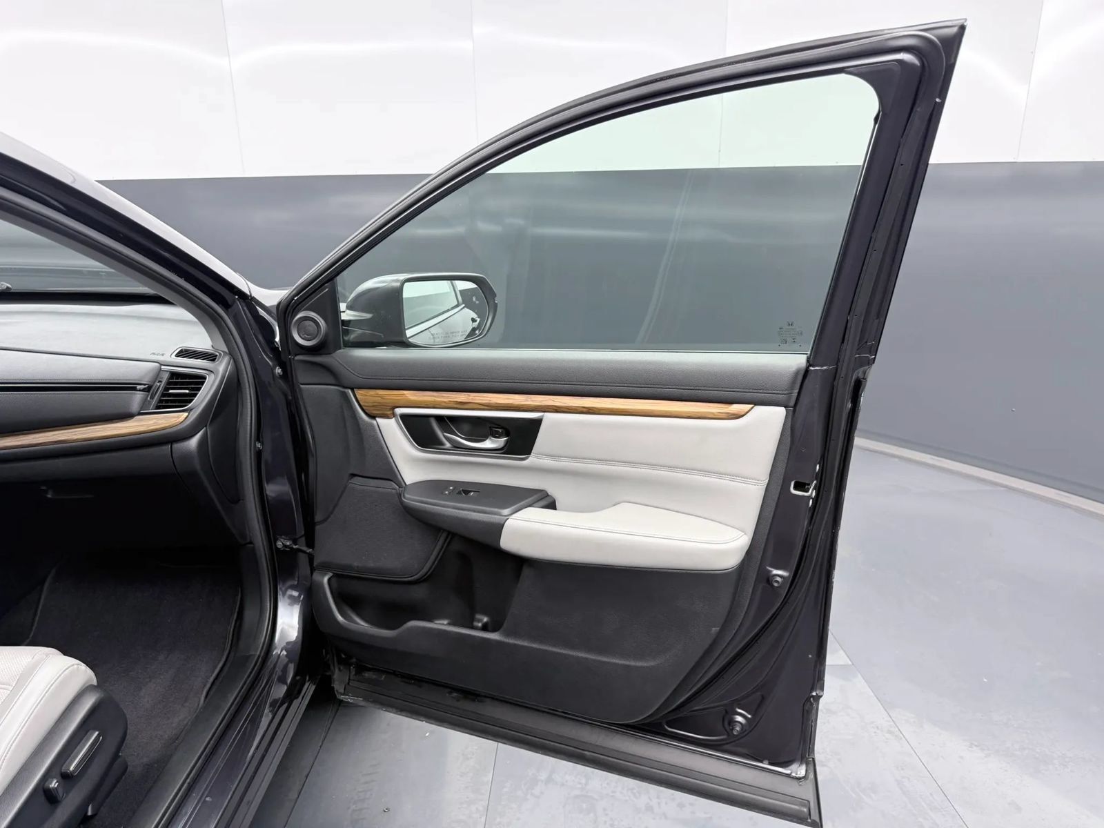 Used 2019 Honda CR-V EX-L image 9