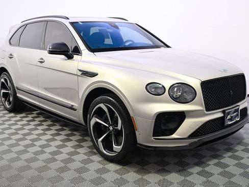 Used 2022 Bentley Bentayga AWD/4WD image 8