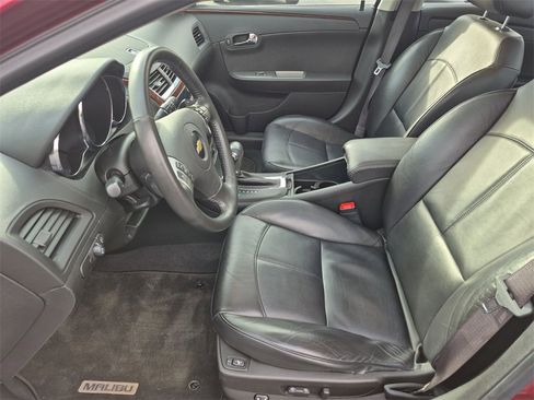 Used 2010 Chevrolet Malibu LTZ w/ HFV6 Engine Package image 18