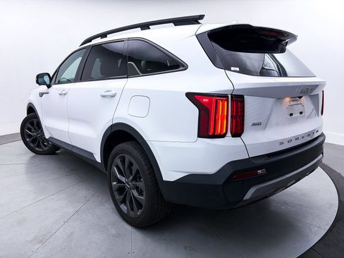 Used 2022 Kia Sorento SX Prestige image 2