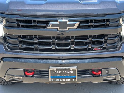 Certified 2022 Chevrolet Silverado 1500 LT Trail Boss w/ LT Trail Boss Premium Package AWD/4WD image 10