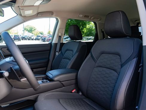 Used 2026 Nissan Pathfinder SV w/ Cargo Package AWD/4WD image 20