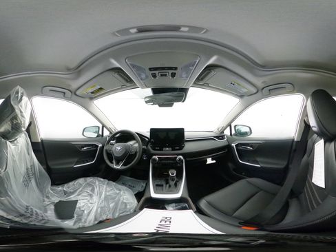 New 2025 Toyota RAV4 Limited image 33