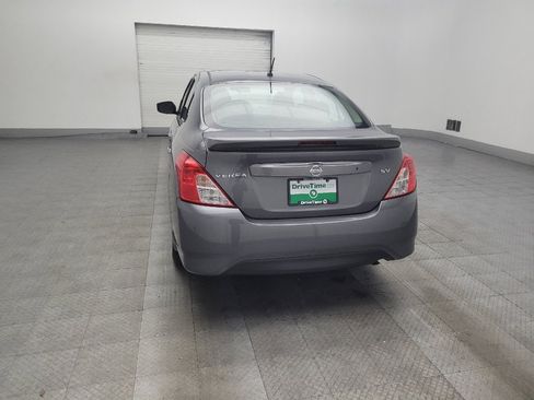 Used 2018 Nissan Versa SV FWD image 6