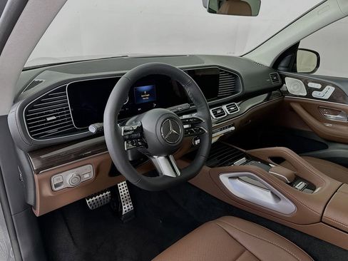 New 2026 Mercedes-Benz GLS 450 GLS 450 image 9