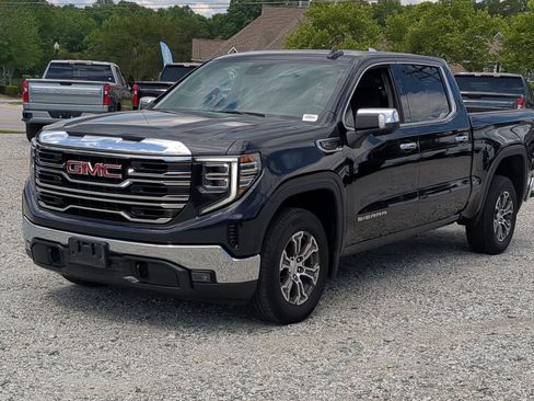 Used 2025 GMC Sierra 1500 SLT RWD image 5