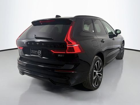 Certified 2024 Volvo XC60 B5 Plus AWD/4WD image 6