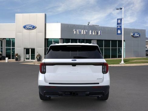 New 2026 Ford Explorer ST-Line w/ ST-Line Street Pack AWD/4WD image 5
