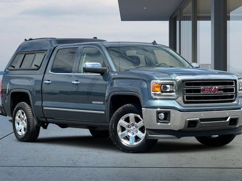 Used 2014 GMC Sierra 1500 SLT w/ SLT Preferred Package AWD/4WD image 2