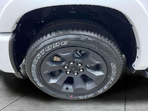 Used 2025 RAM 1500 Big Horn AWD/4WD image 9