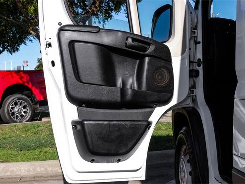 Used 2019 RAM ProMaster 2500 image 33