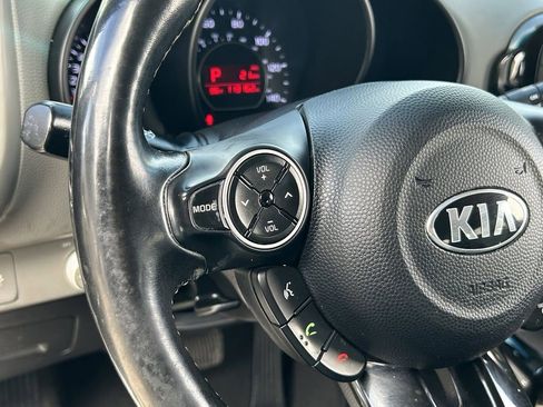 Used 2016 Kia Soul + w/ Primo Package FWD image 25
