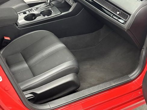 Used 2024 Honda Civic Sport image 28