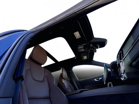 Certified 2026 Volvo V60 B5 Cross Country Plus w/ Protection Package Premier image 26