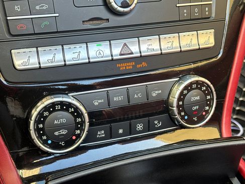 Used 2018 Mercedes-Benz SL 63 AMG image 20