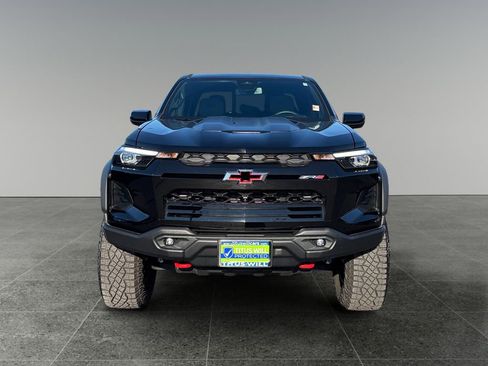Used 2024 Chevrolet Colorado ZR2 w/ ZR2 Bison Edition AWD/4WD image 3