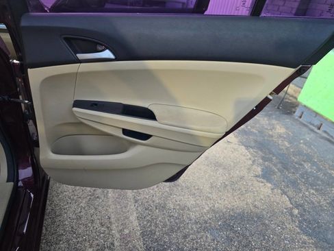 Used 2012 Honda Accord LX image 22