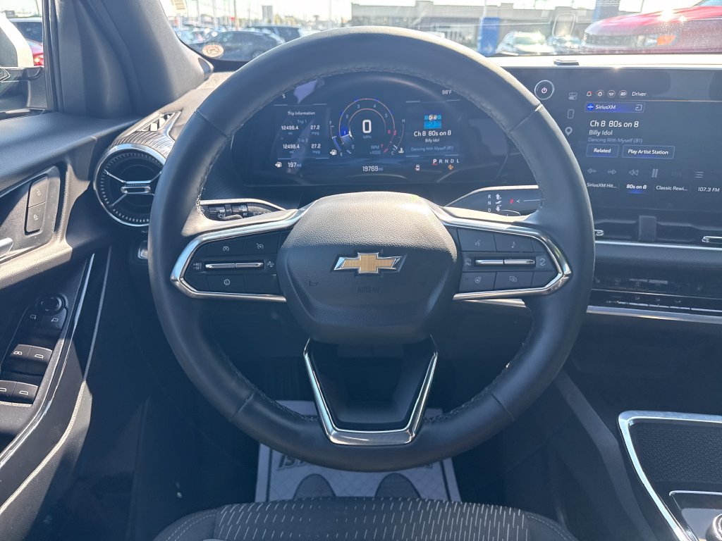 Used 2026 Chevrolet Equinox LT FWD image 17