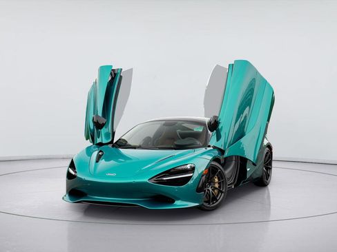 New 2027 McLaren 750S Spider RWD image 3