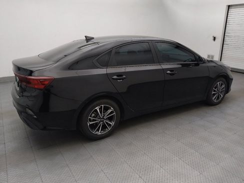Used 2022 Kia Forte LXS w/ LXS Technology Package FWD image 10
