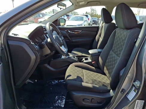 Used 2018 Nissan Rogue Sport SV image 13