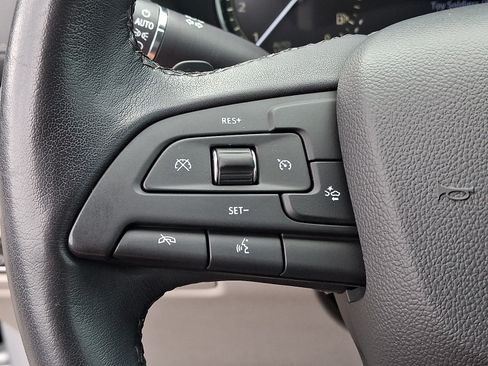 Used 2019 Cadillac XT4 Premium Luxury w/ Driver Awareness Package FWD image 21