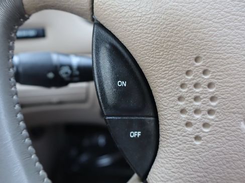 Used 1999 Ford Mustang Convertible RWD image 25