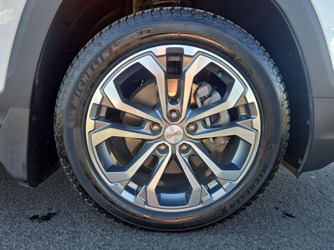 Used 2018 GMC Terrain SLT AWD/4WD image 9
