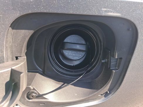 Used 2024 Nissan Altima 2.5 S FWD image 37