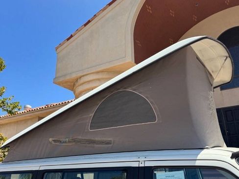 Used 2002 Volkswagen Eurovan MV FWD image 33