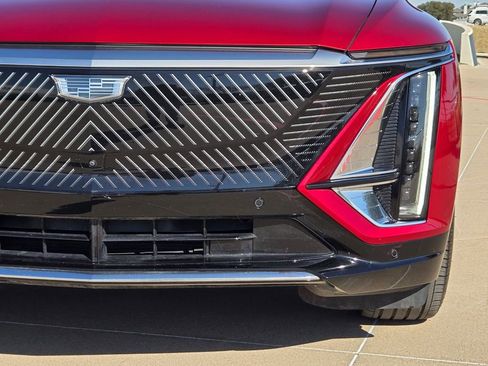 Certified 2024 Cadillac Lyriq Luxury w/ LPO, Floor Liner Package image 6