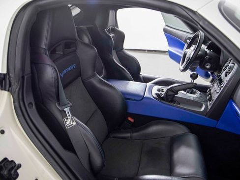 Used 2006 Dodge Viper SRT-10 w/ VOI9 Edition image 25