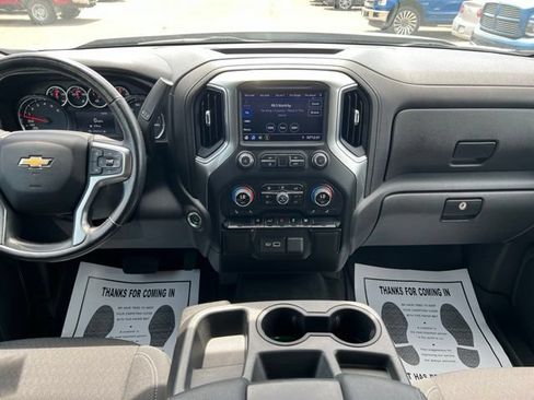 Used 2021 Chevrolet Silverado 1500 LT AWD/4WD image 17