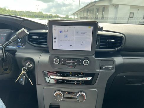 New 2025 Ford Explorer 4WD Police Interceptor image 19