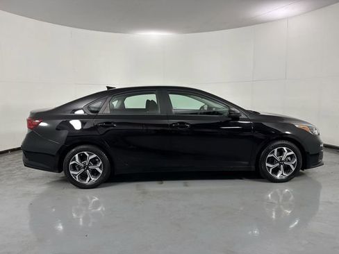 Used 2021 Kia Forte LXS FWD image 34