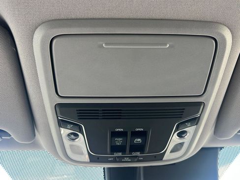 Used 2023 Honda Ridgeline RTL-E image 16