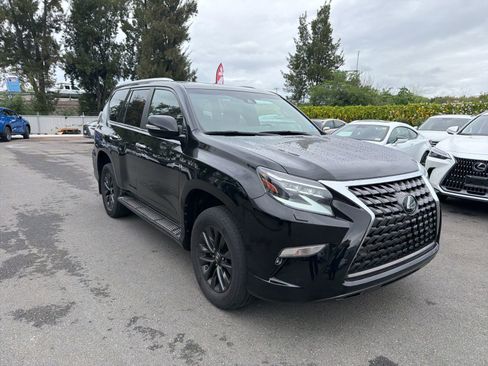 Used 2021 Lexus GX 460 Premium w/ Premium Package image 2